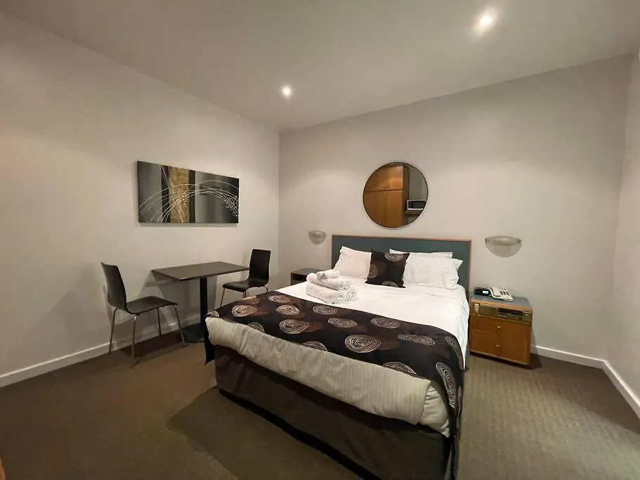 408 Lovely One Br Ex Hotel Ensuite Room In City location